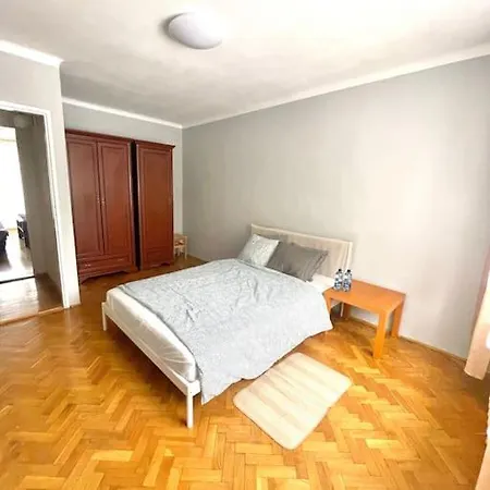 Mieszkanie W Idealnej Lokalizacji