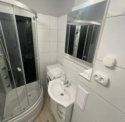 Mieszkanie W Idealnej Lokalizacji דירה